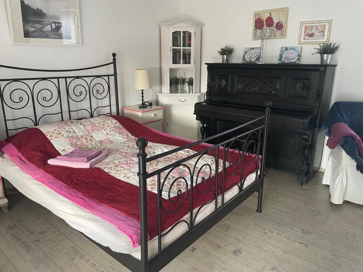 Ferienwohnung In Werder Havel Innenstadt Esterno foto